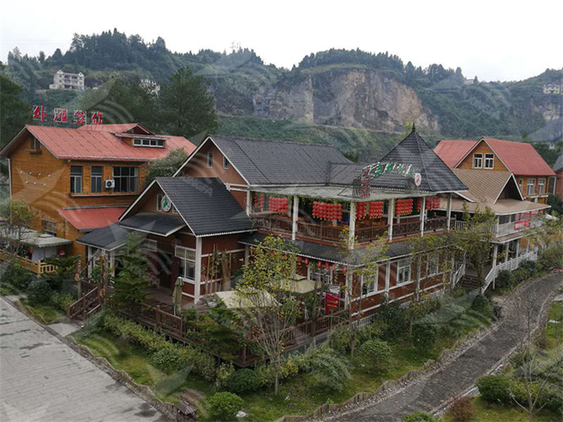 選擇合成樹脂瓦，為南方屋頂雨季防水護(hù)航